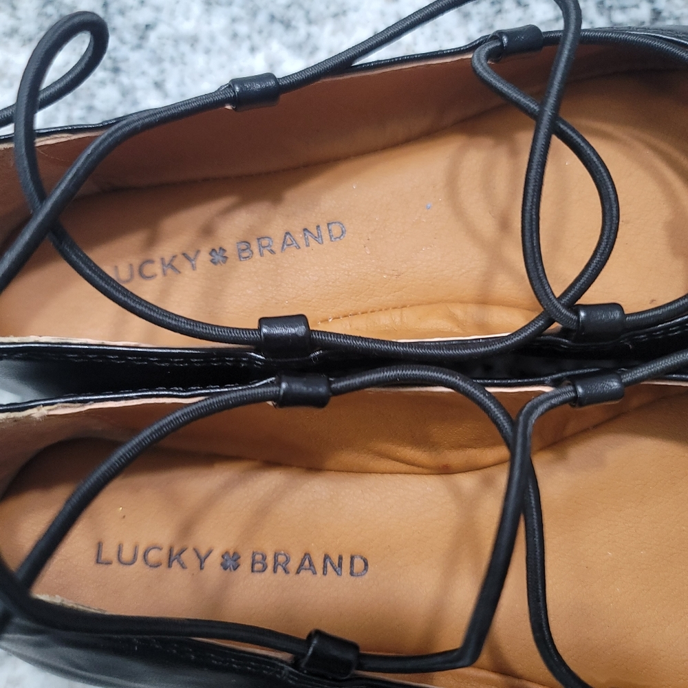Lucky Brand Aviee black leather flat/Shoe - Picture 6 of 6